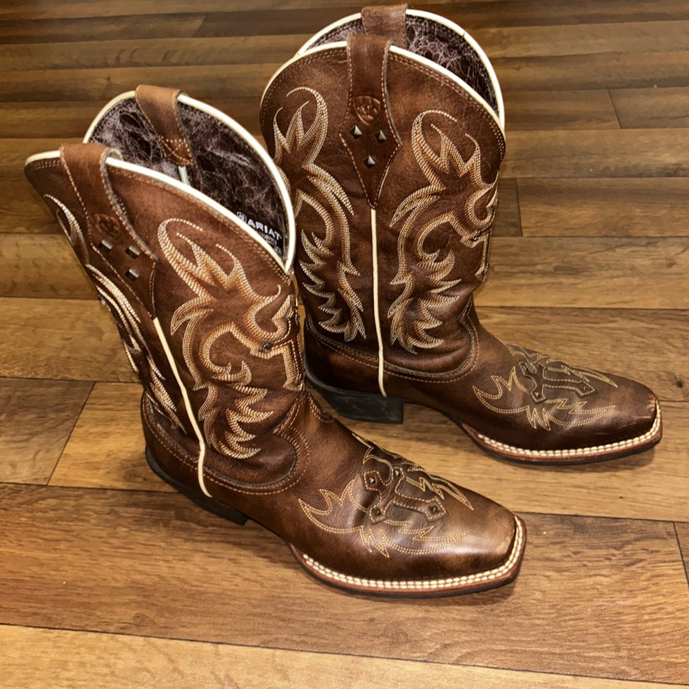 Ariat women’s boots size 7